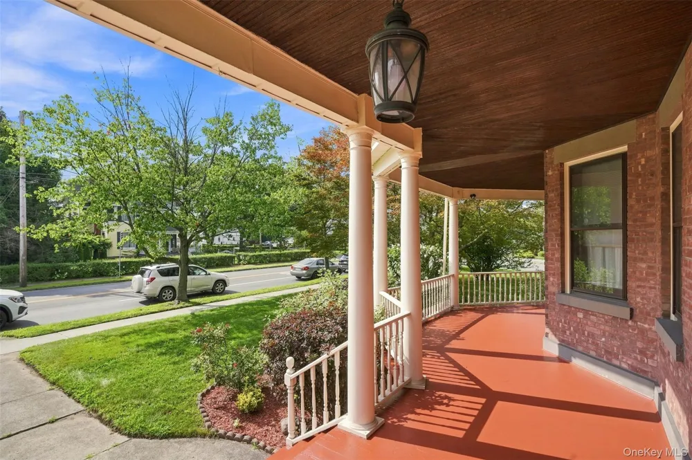 349 Albany Avenue Kingston, NY 12401