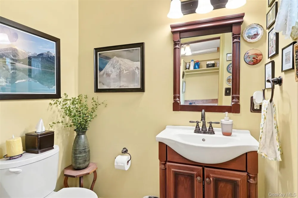 349 Albany Avenue Kingston, NY 12401