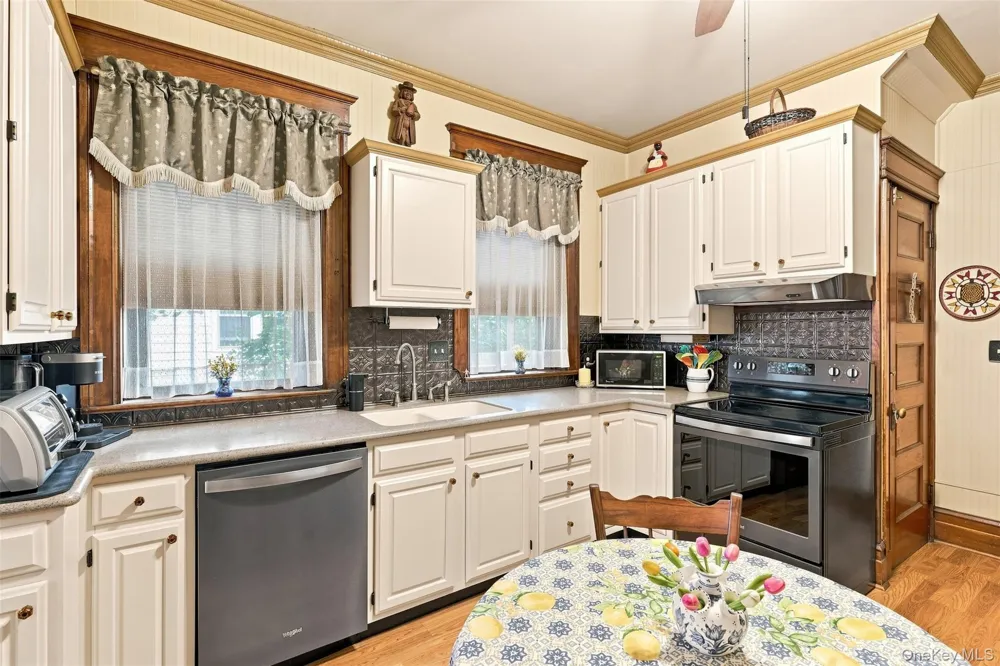 349 Albany Avenue Kingston, NY 12401