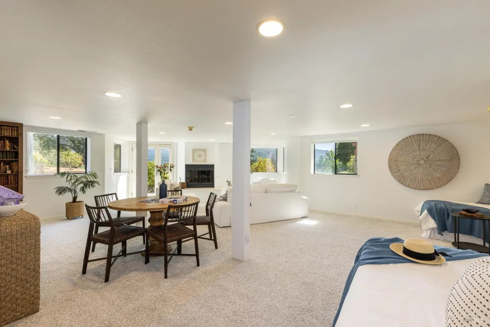 3466 Warm Springs Road Glen Ellen, CA 95442