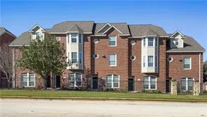 305 Holleman Drive E #302