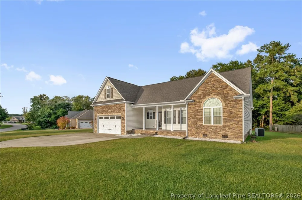 132 Hurdle Lane Raeford, NC 28376
