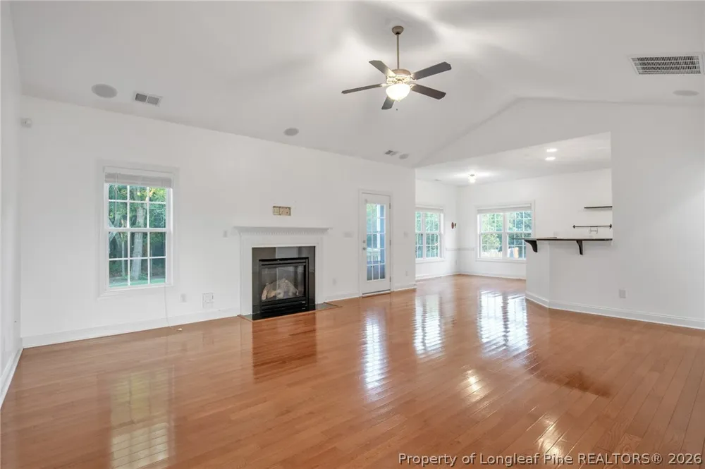 132 Hurdle Lane Raeford, NC 28376