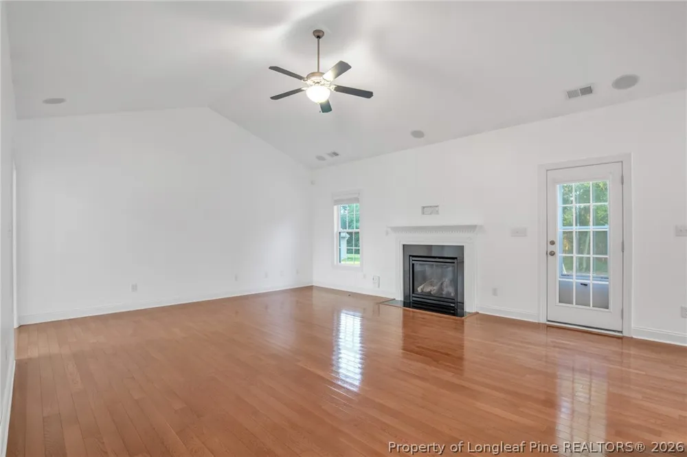 132 Hurdle Lane Raeford, NC 28376