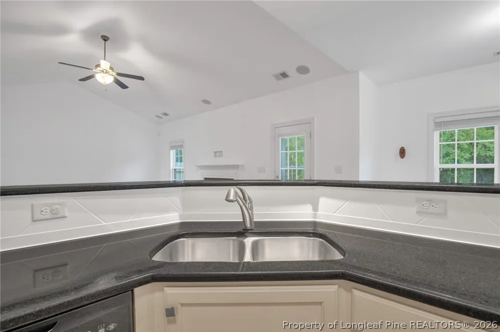 132 Hurdle Lane Raeford, NC 28376