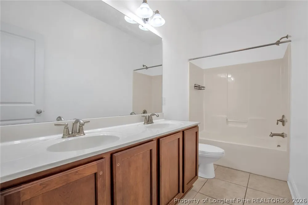 132 Hurdle Lane Raeford, NC 28376