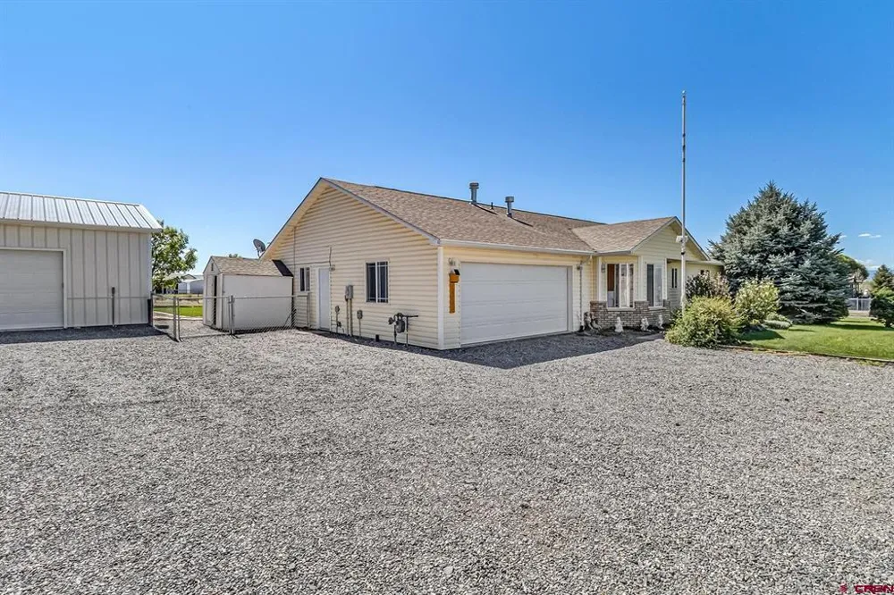 10826 Mesa View Loop Eckert, CO 81418