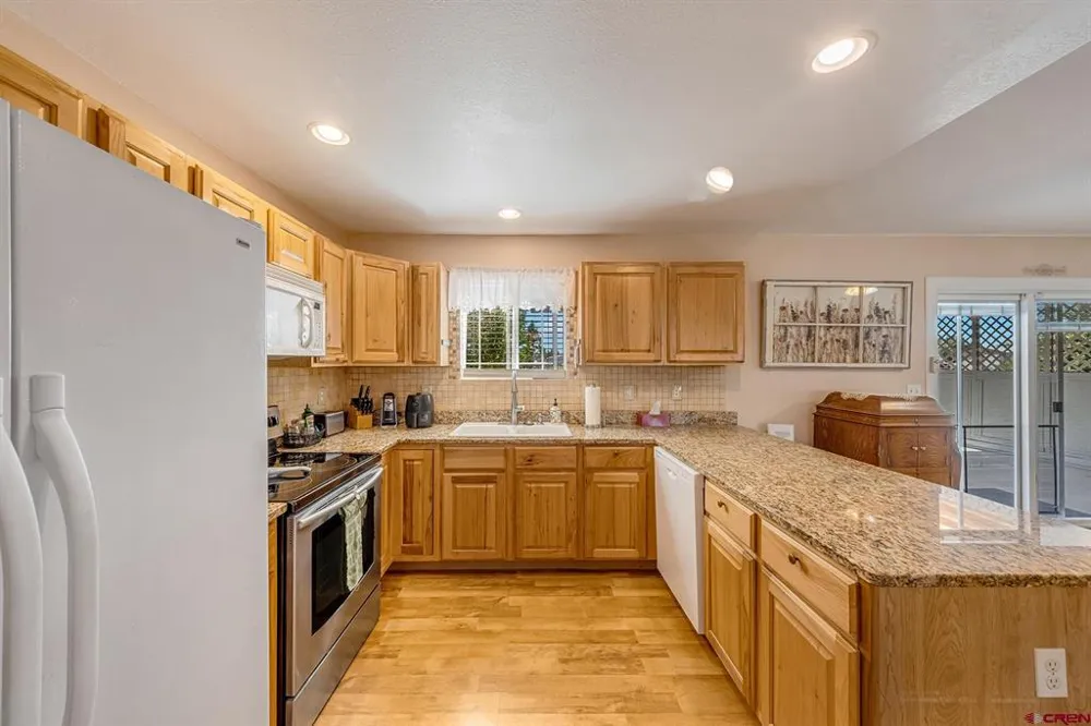 10826 Mesa View Loop Eckert, CO 81418