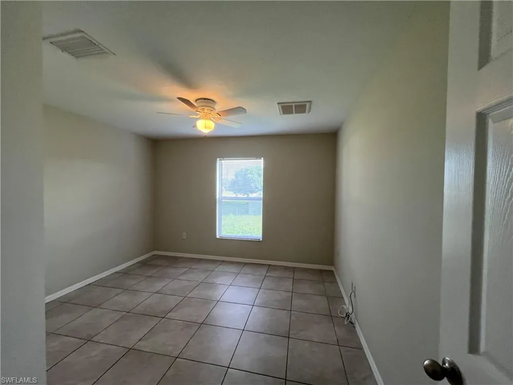 1821 SW 22nd Lane Cape Coral, FL 33991