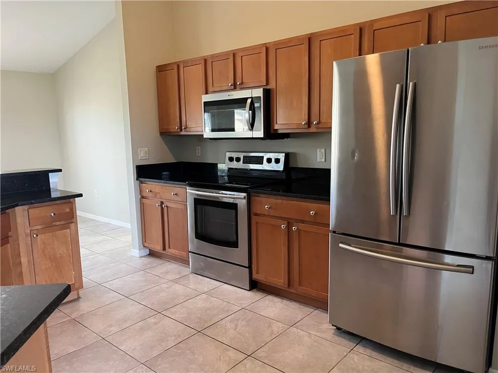 1821 SW 22nd Lane Cape Coral, FL 33991