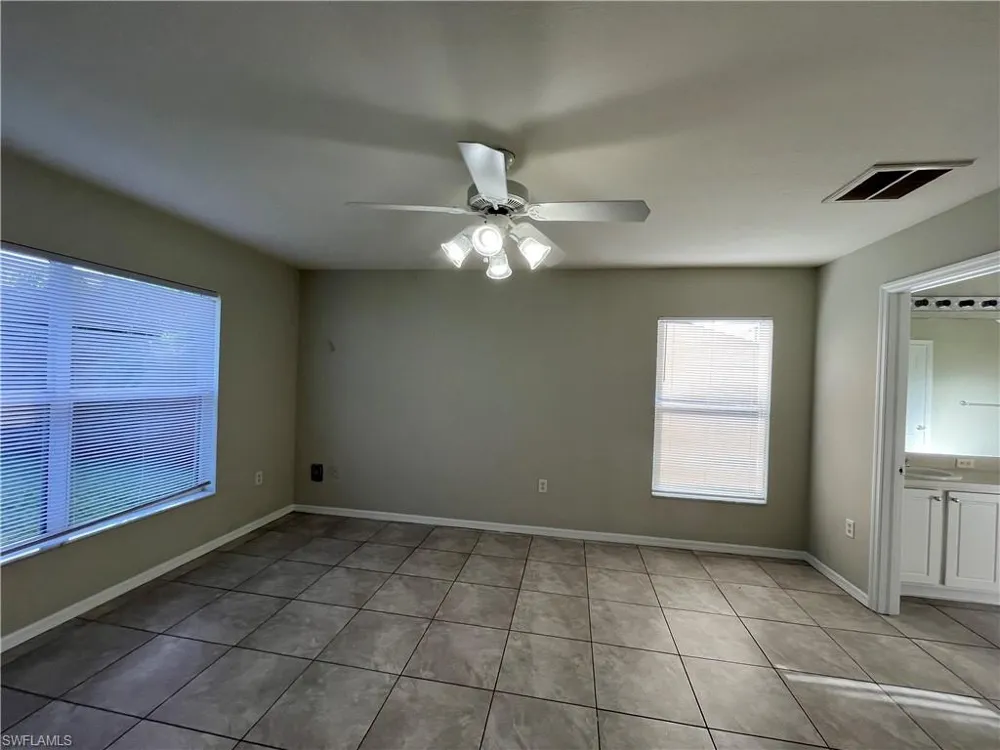 1821 SW 22nd Lane Cape Coral, FL 33991