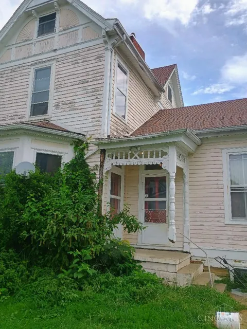 200 E Eighth Street
