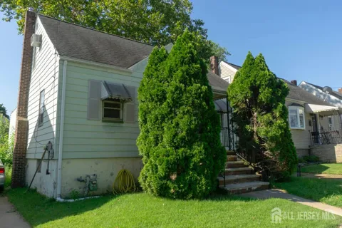 46 Southside Avenue