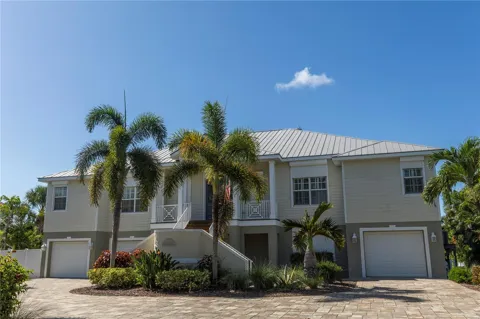 100 BUCCANEER BEND