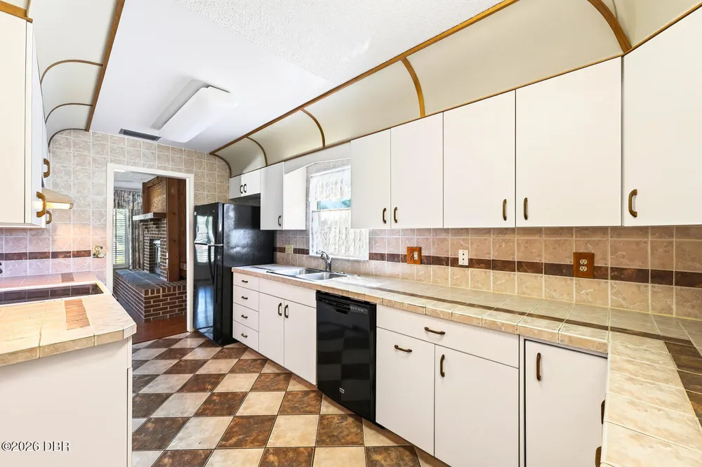 308 Dubs Drive Holly Hill, FL 32117