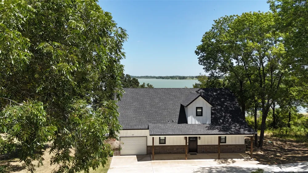 429 Meandering Way Corsicana, TX 75109