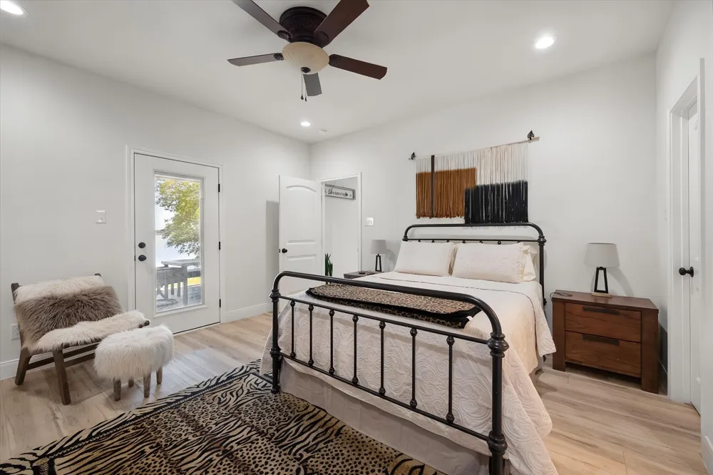 429 Meandering Way Corsicana, TX 75109