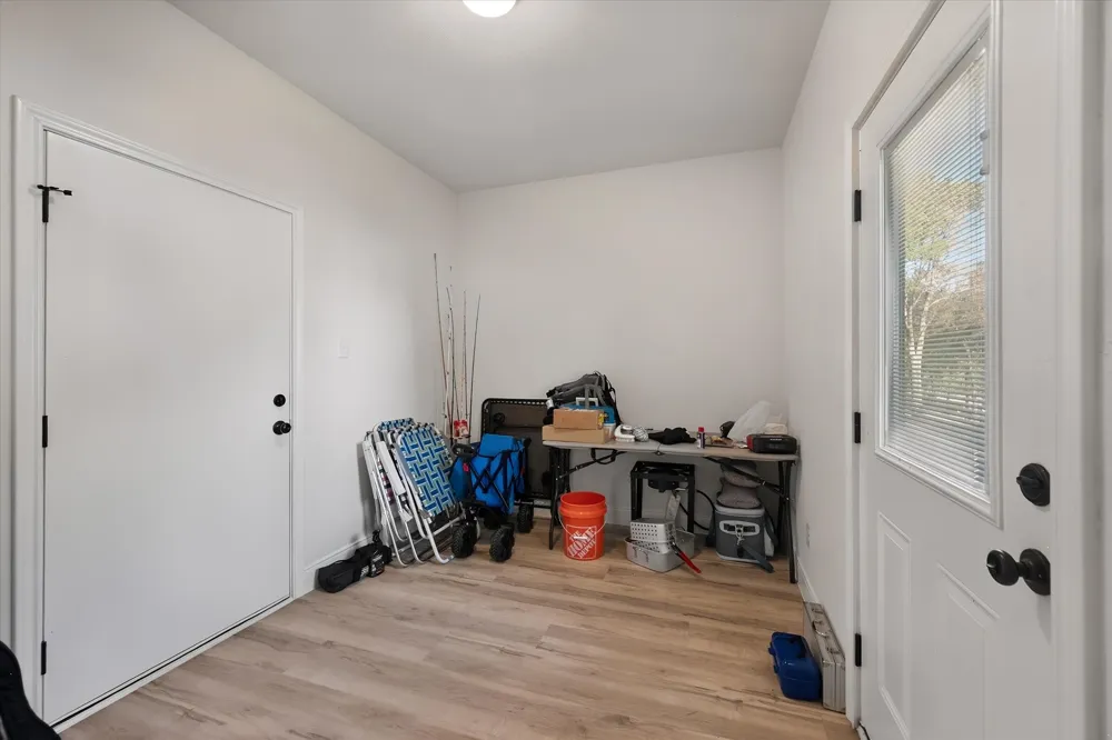 429 Meandering Way Corsicana, TX 75109