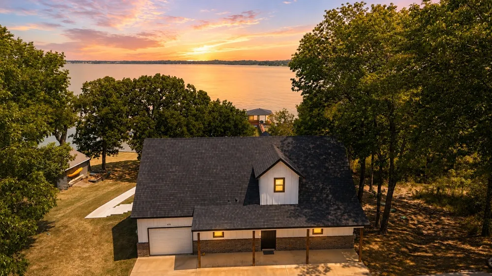 429 Meandering Way Corsicana, TX 75109