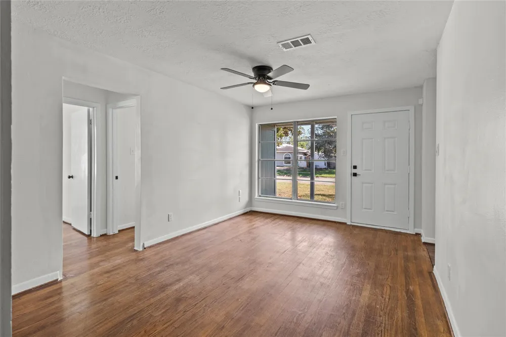 2811 Morningside Lane Pasadena, TX 77506