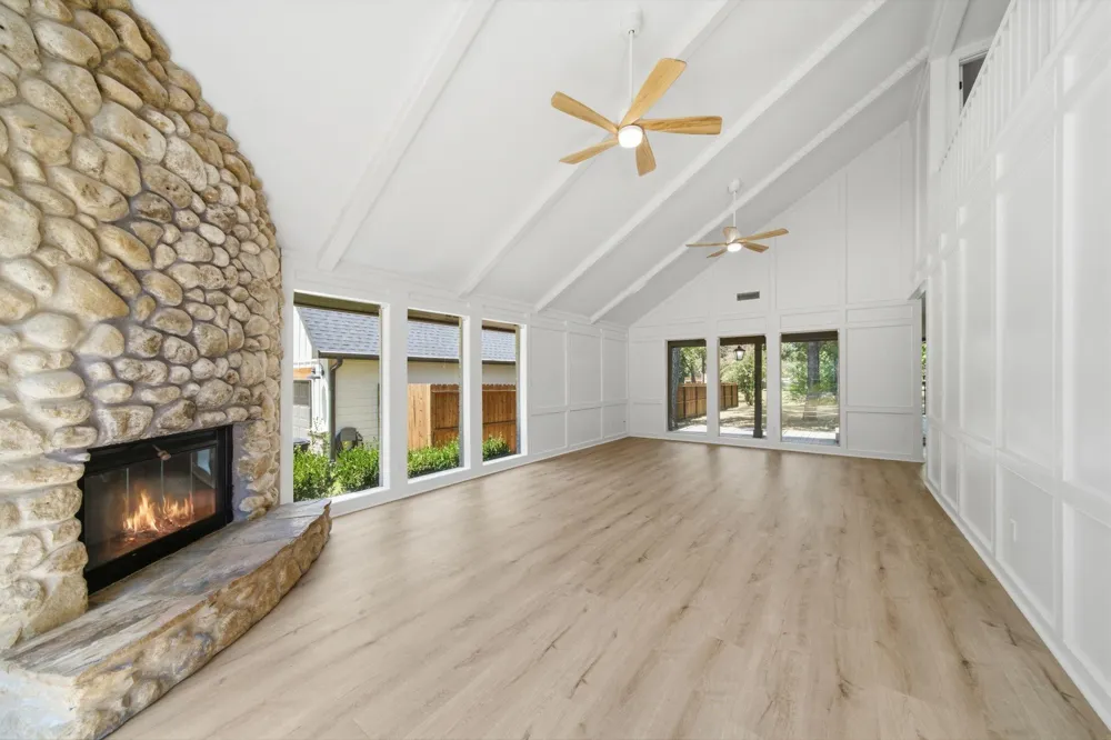13946 Dolphin Drive Willis, TX 77318