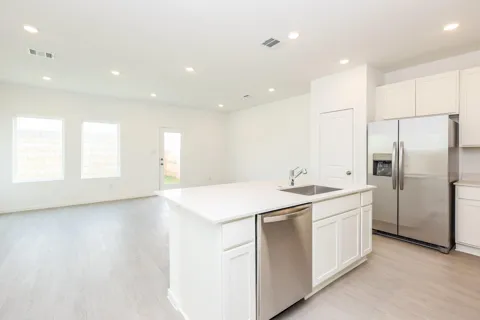 2135 Salinas Drive