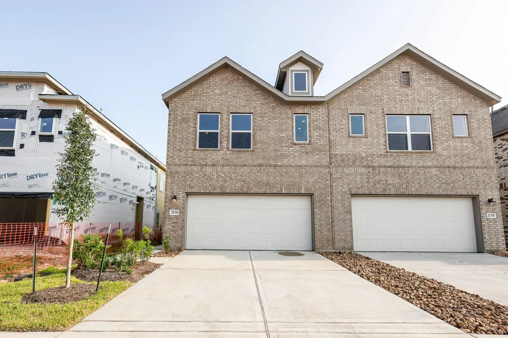 2135 Salinas Drive Rosharon, TX 77583