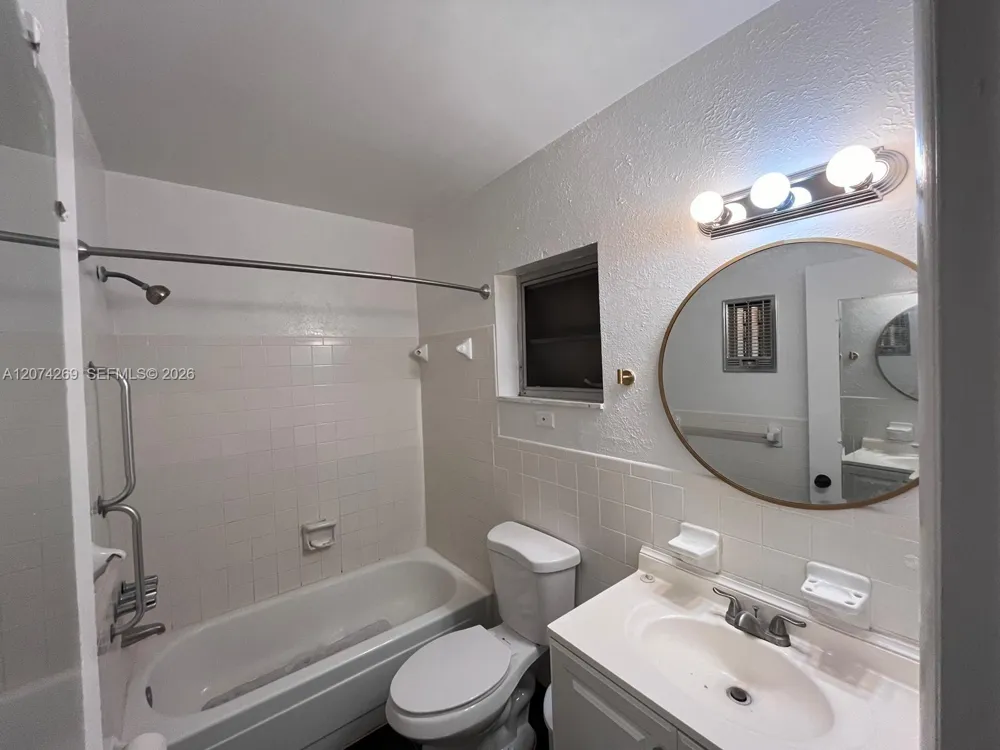 1824 Monroe St #12 Hollywood, FL 33020