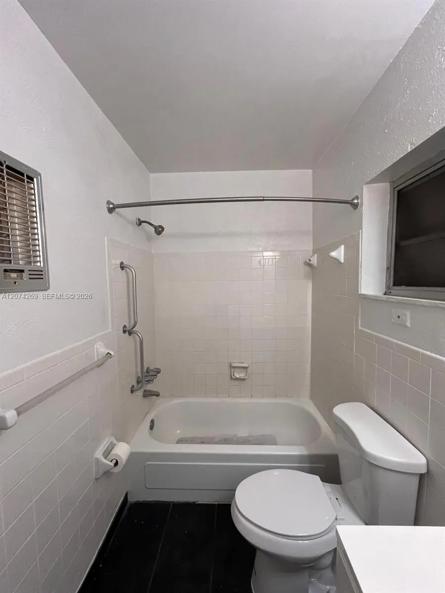 1824 Monroe St #12 Hollywood, FL 33020