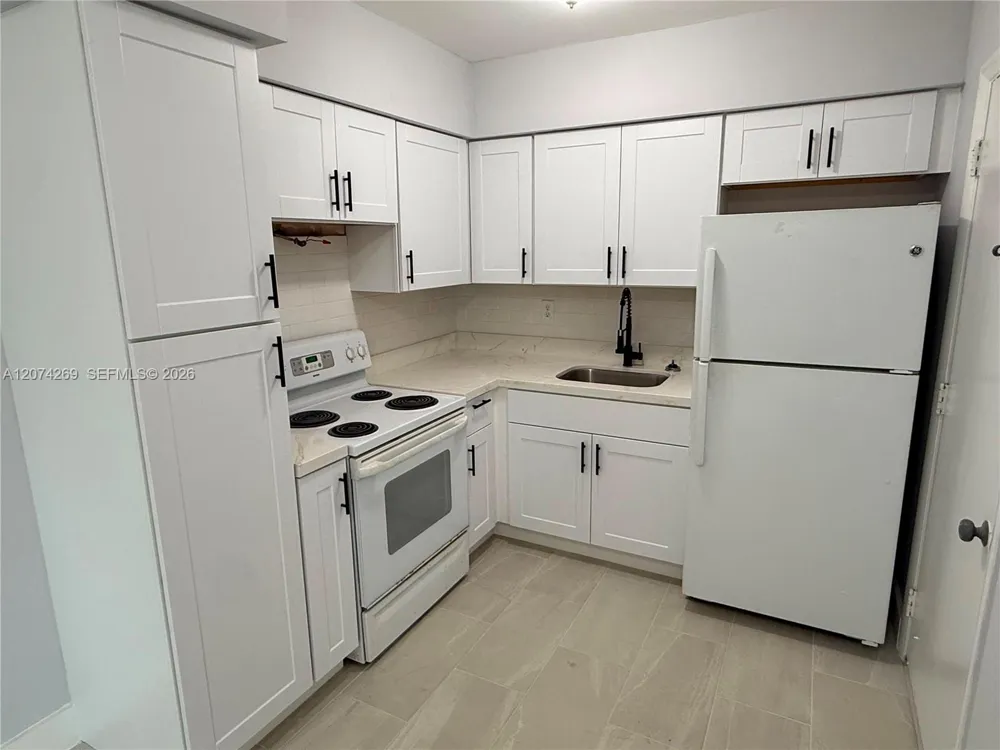 1824 Monroe St #12 Hollywood, FL 33020