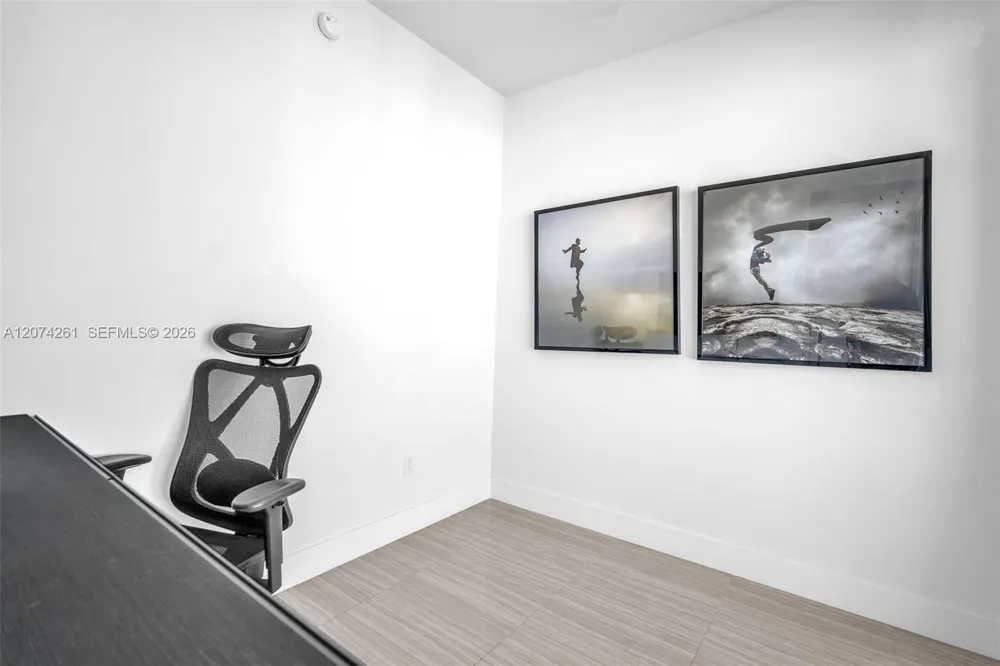 2960 NE 207th St #1102 Aventura, FL 33180