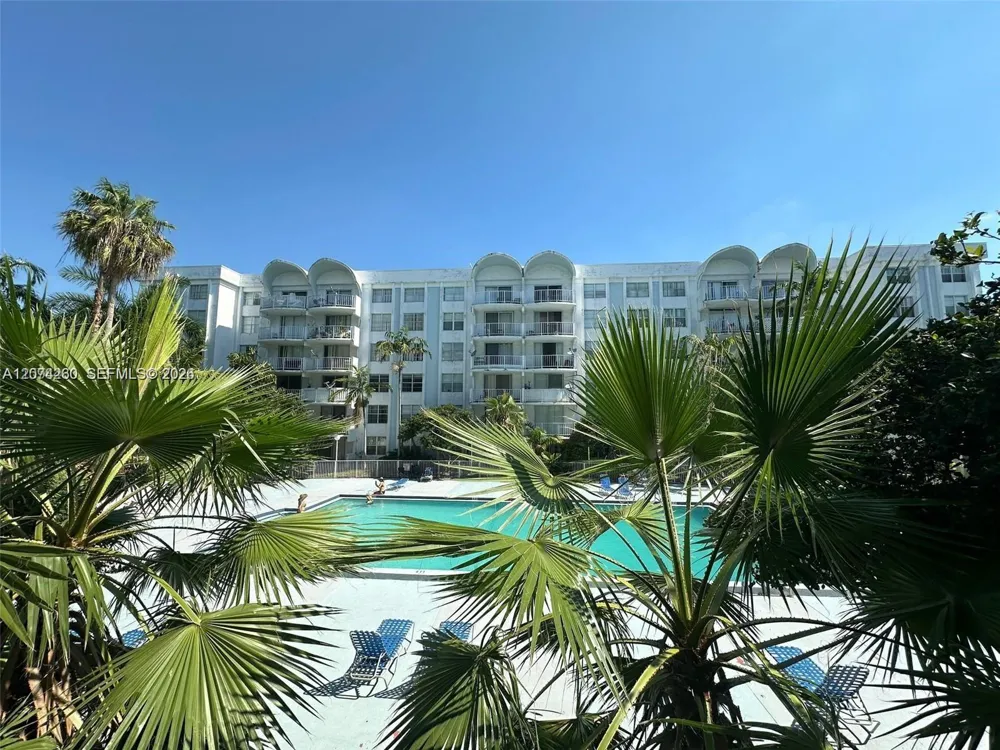 492 NW 165th St Rd #C-210 Miami, FL 33169