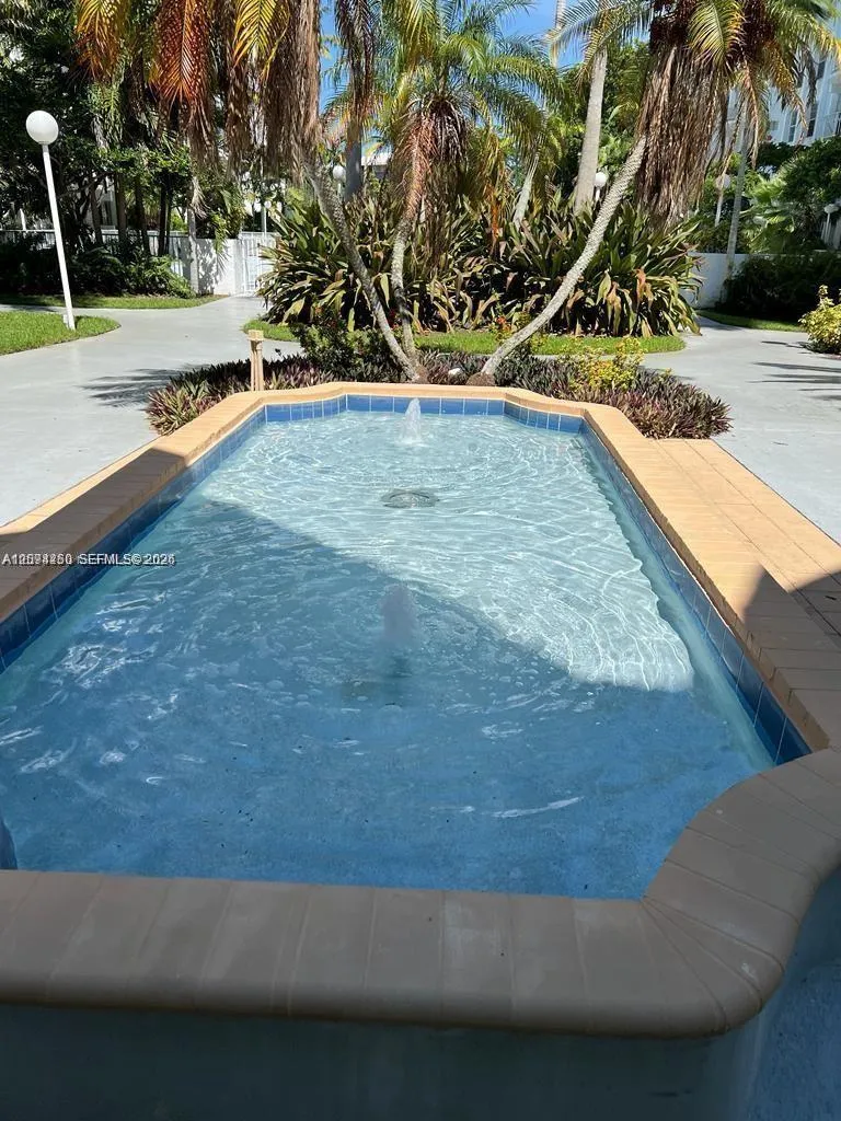 492 NW 165th St Rd #C-210 Miami, FL 33169