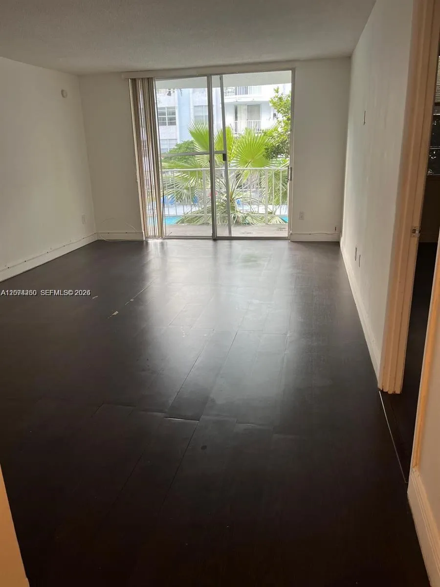 492 NW 165th St Rd #C-210 Miami, FL 33169