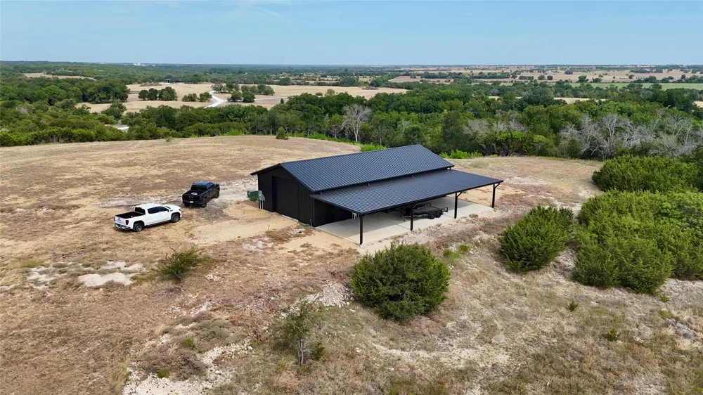 5066 New Windsor Parkway McGregor, TX 76657