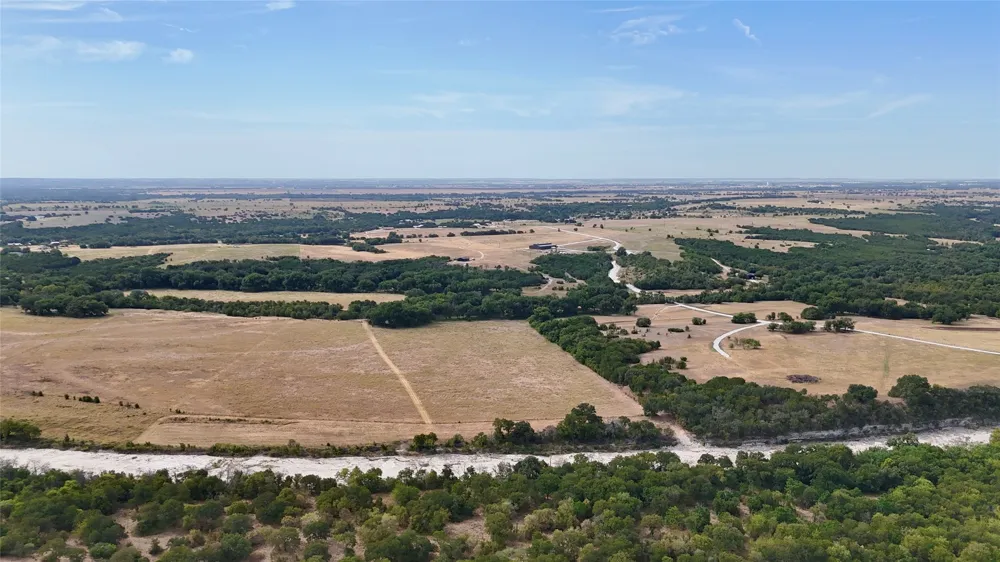 5066 New Windsor Parkway McGregor, TX 76657