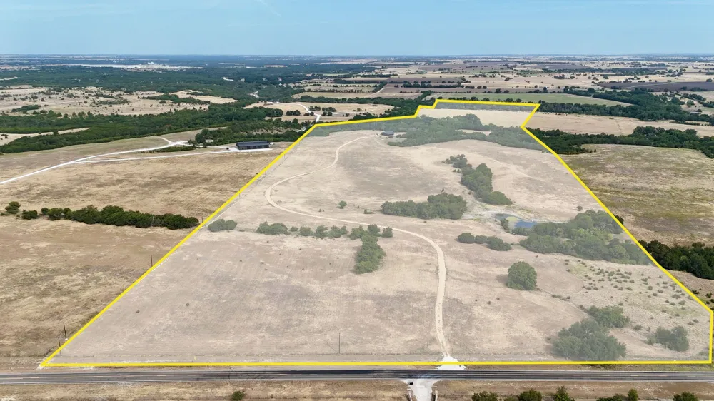 5066 New Windsor Parkway McGregor, TX 76657