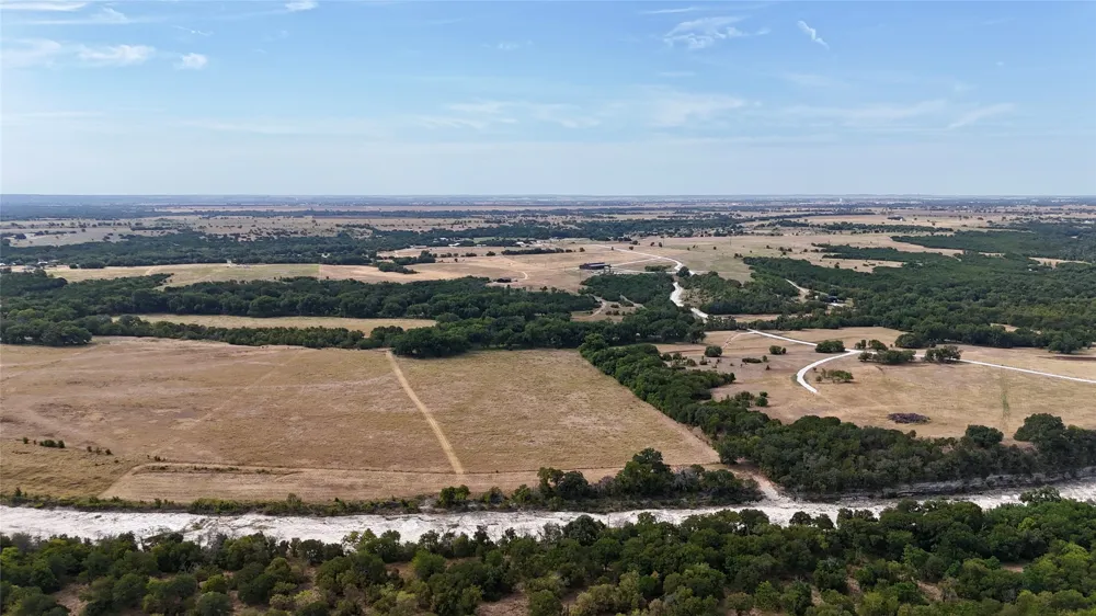 5066 New Windsor Parkway McGregor, TX 76657