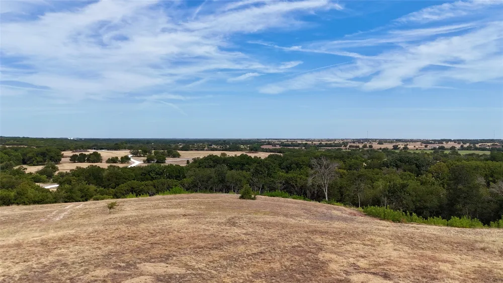 5066 New Windsor Parkway McGregor, TX 76657