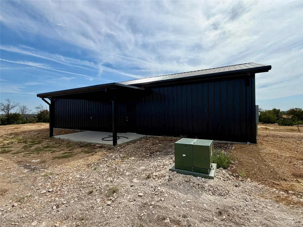 5066 New Windsor Parkway McGregor, TX 76657