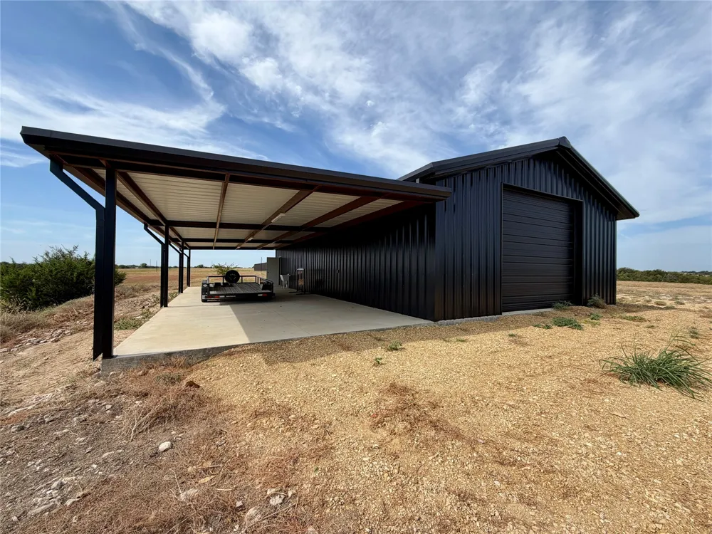 5066 New Windsor Parkway McGregor, TX 76657