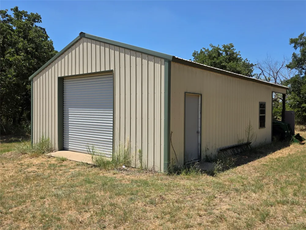168 Highway 587 De Leon, TX 76444