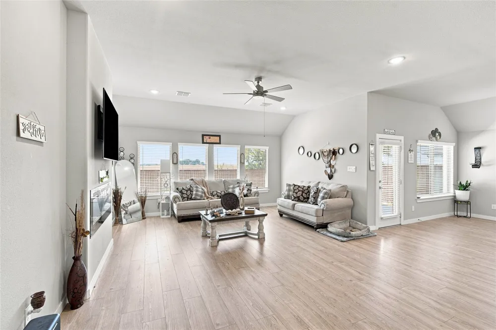 247 Half Moon Drive Waxahachie, TX 75165