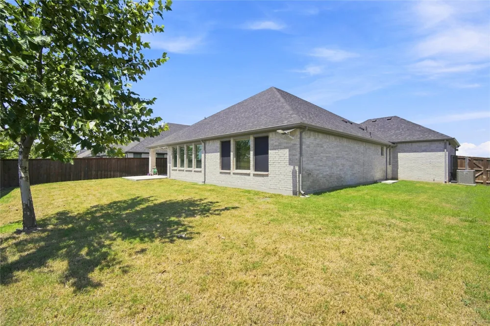 247 Half Moon Drive Waxahachie, TX 75165