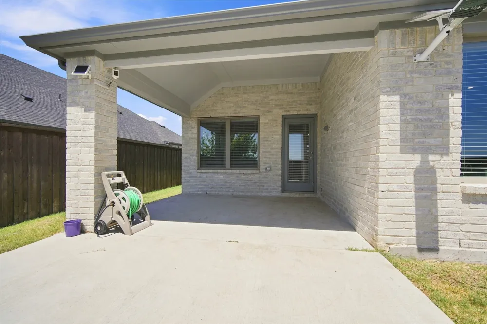 247 Half Moon Drive Waxahachie, TX 75165