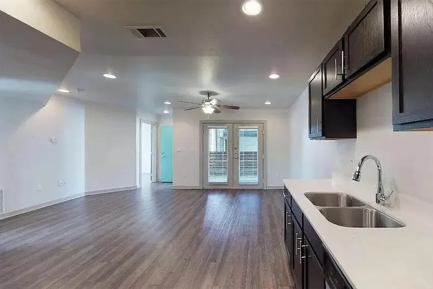 1925 Moser Avenue #B1 Dallas, TX 75206