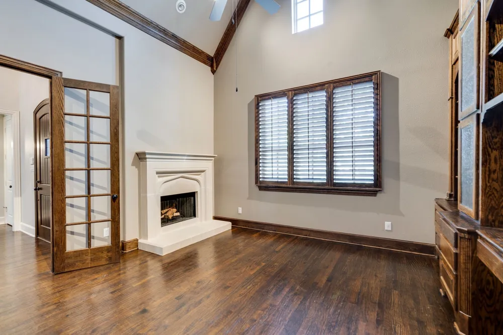 5000 Dickens Lane Carrollton, TX 75010