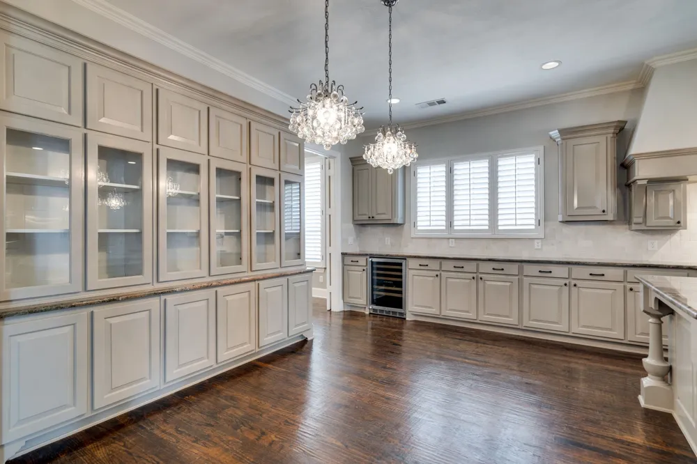 5000 Dickens Lane Carrollton, TX 75010