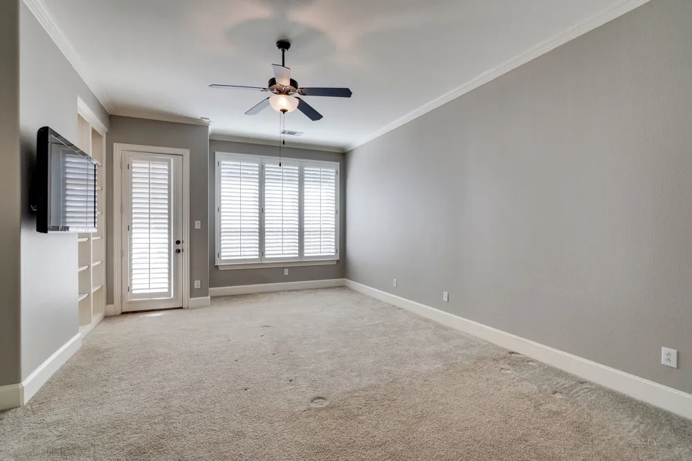 5000 Dickens Lane Carrollton, TX 75010