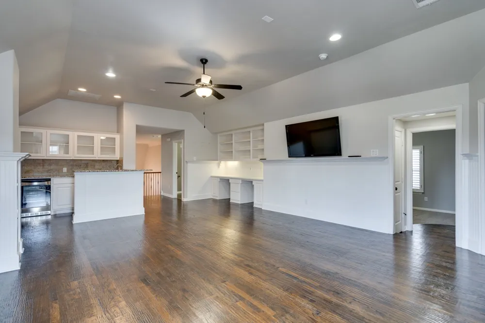 5000 Dickens Lane Carrollton, TX 75010